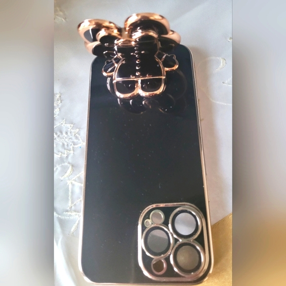 Iphone case With Mirror Black& Gold - Picture 3 of 7